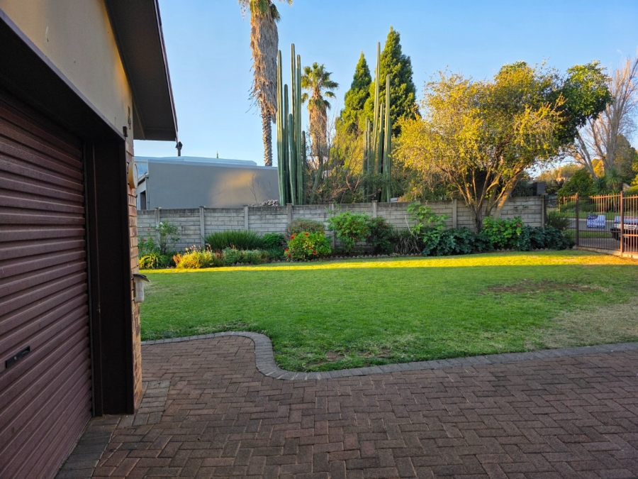 4 Bedroom Property for Sale in Heuwelsig Free State